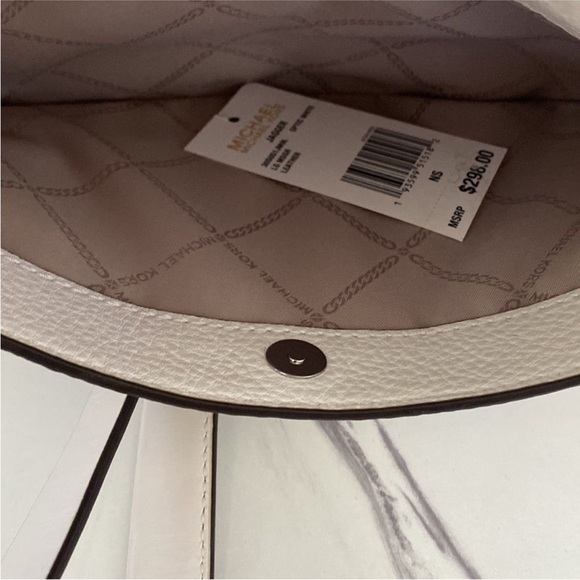 Michael Kors White Crescent Shoulder Bag with Chain Detail - Picture 8 of 8